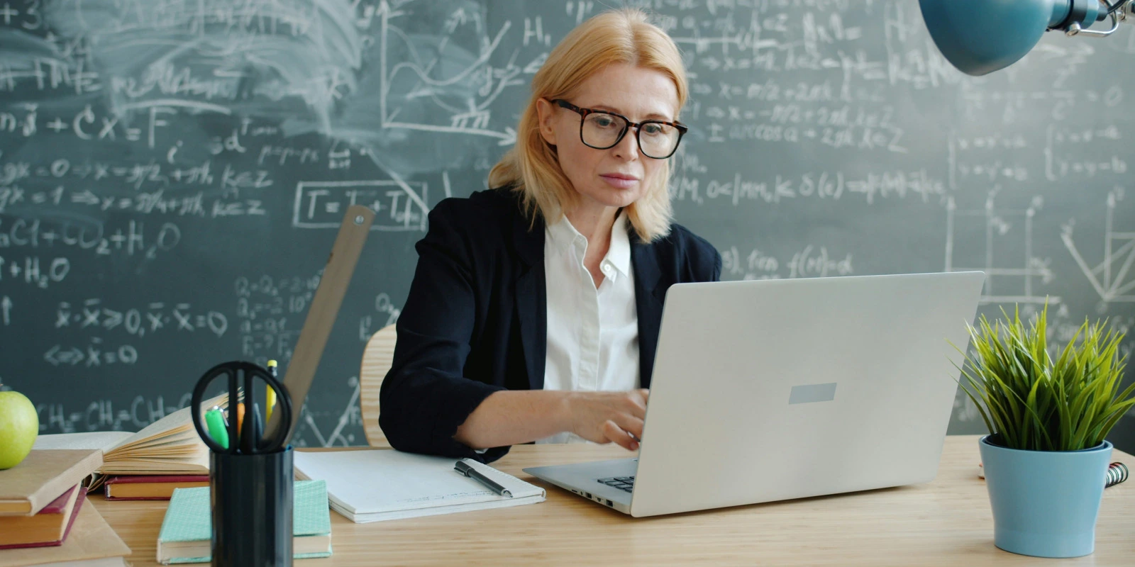 Comment Valoriser Son Expérience en Licence AEI (Administration et Échanges Internationaux)