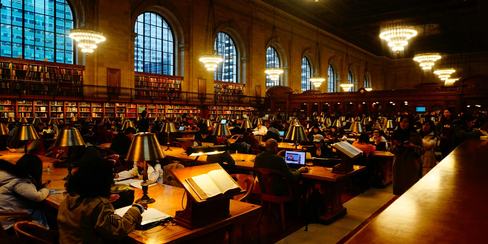 Emploi du Temps en Licence AEI : Organisation Semaine Type