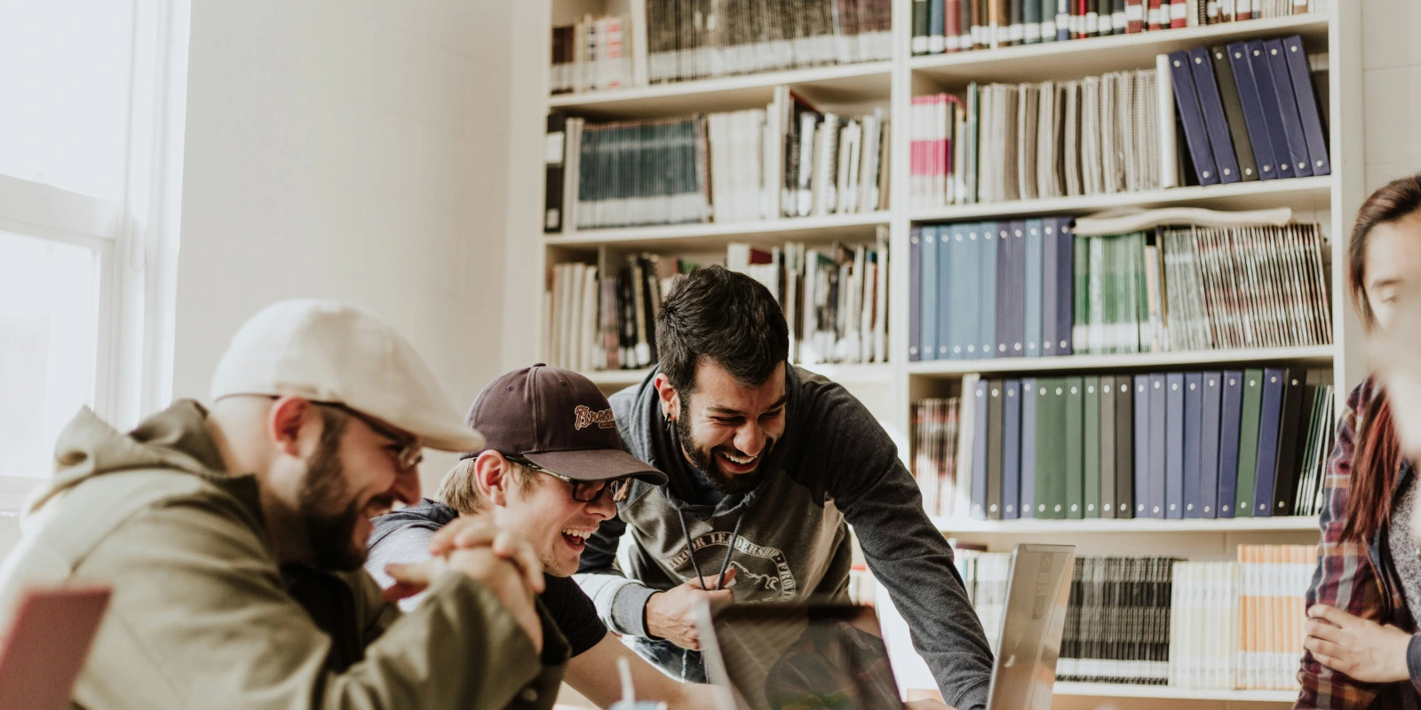 Les Métiers Après Une Licence AEI (Administration et Échanges Internationaux)